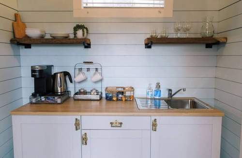 East Side Cottage | Charming 1-bedroom cottage with WiFi, AC in fabulous Atlanta