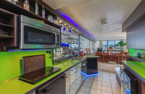 Koloa Condo | Charming 1-bedroom immediately on the shore Poipu's PK surf break, water views