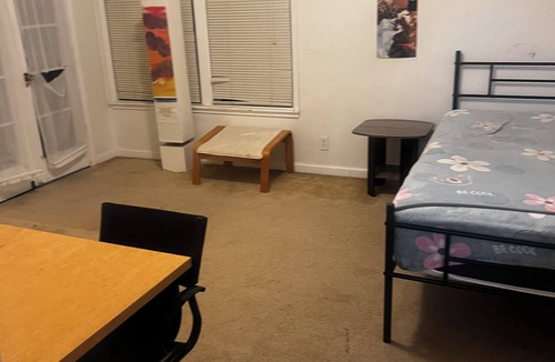 Mid-City Apartment | Charming 1-bedroom apartment in lovely Santa Monica with WiFi