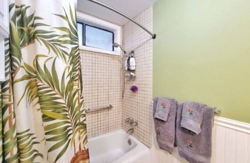 Kona Gardens Estates Cottage | Charming 2 bdr cottage in Ocean View - 30 min to Black Sands Beach 45 to Volcano