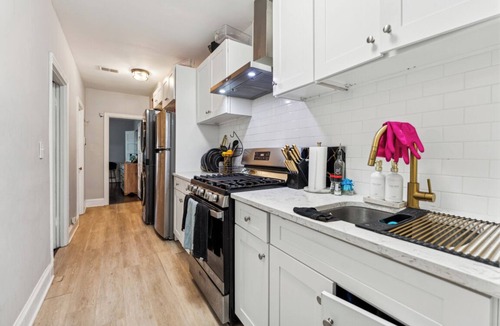 Edgewood Apartment | Charming 2-bedroom apartment in Prime Location Washington with WiFi, AC