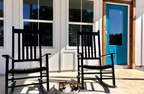 Wimberley Cabin | Charming Cabin for Glamping Vacations in Wimberley, Texas