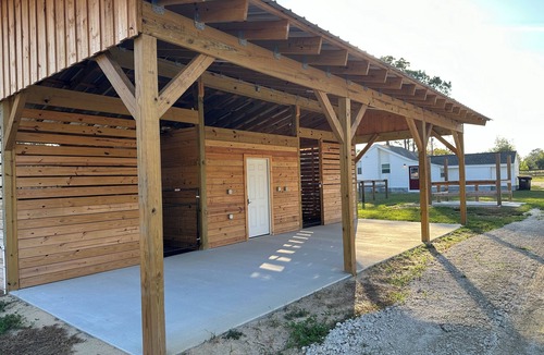 Ocala House | Charming new 3-bedroom mobile home only 3 minutes from WEC.