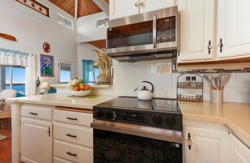 Kona Paradise House | "CHOOSE YOUR CRUISE" Special! Enjoy PANORAMIC OCEAN Views- Ask-Fall Special!