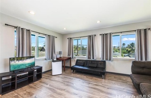 Laie House | Close 2 beach, surf/paddleboards, Air Conditioning