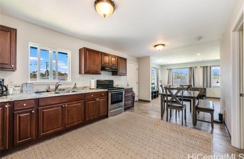 Laie House | Close 2 beach, surf/paddleboards, Air Conditioning
