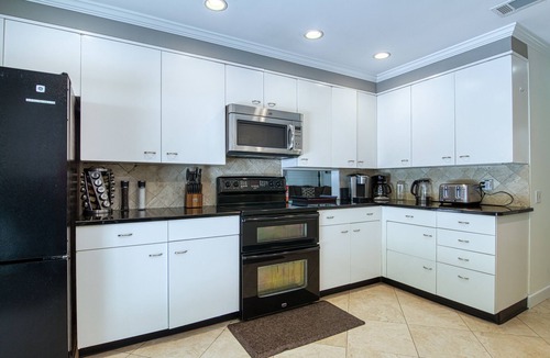 Heritage Woods House | Close to Beach with a Large Private Pool that can be heated. Paradise in HHI!
