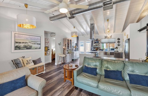 Demere Park House | Completely re-done 4 bedroom pet-friendly home. Great location.