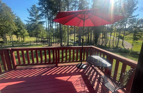 Mill Spring Cottage | Cottage on the water. Kayaks Fishing Fire Pit. 5 mins from TIEC. 15 to Lake Lure