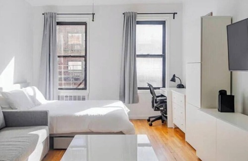 Rochester Apartment | Cozy 1-bedroom apartment in amazing Rochester with AC and gym