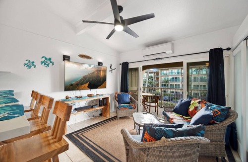 Wailua Condo | Cozy 2-bedroom condo centrally located in charming Kapaʻa with AC