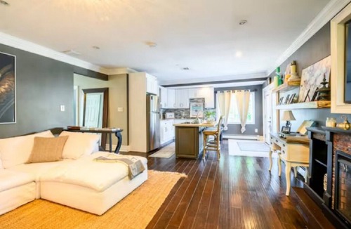 Saddle Brook Apartment | Cozy 2BR Apt w/Dedicated Home Office & Restoration Hardware Furnishing