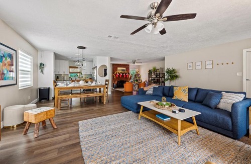 Crystal River House | Crystal River Oaks Retreat Near Scalloping Springs Boat and RV Parking Hot Tub Game Room
