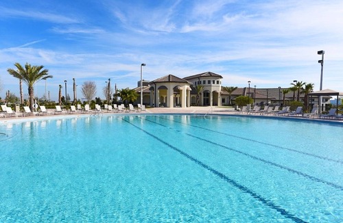 Davenport House | Disney Vacation Getaway - Perfect Pool Home in Champions Gate with WATERPARK!