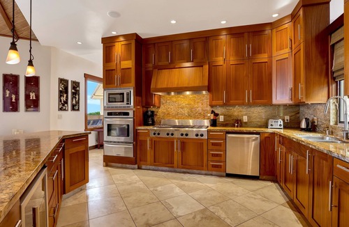 Historic Kailua Village House | Exclusive area. Private, Ocean view, Putting Green, SW Infinity pool