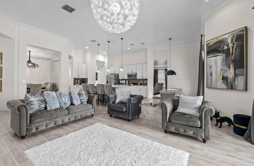 Loughman House | Experience Luxury Villa at Allevo Homes