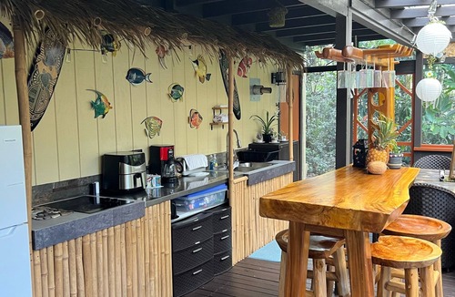 Kapoho House | Experience Pahoa in style - Spacious 5-Bedroom Vacation Home, Entire 1st floor