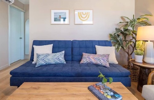 Diamond Head - Kapahulu - St. Louis Apartment | Fabulous Renovated Honolulu Loft with A/C