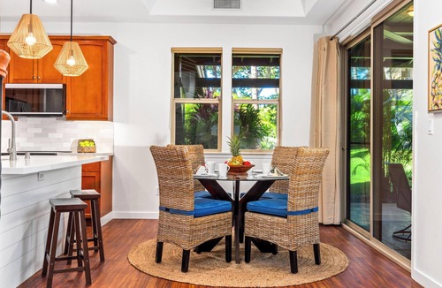 Kamuela House | *Fairways Mauna Lani #1606 - Luxurious 2-Bedroom Retreat: 2 King beds, Remodele