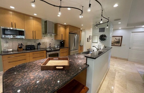 Kaanapali Condo | FAMILY 1ST FLOOR Kaanapali Alii Unit 416 CORNER 2bdrm Updated Open Floorplan Family Friendly, Our condo is located in Building Four, the North end Corner unit on ground floor, Unit 416. Our Ocean View spacious and luxurious family sized 2.