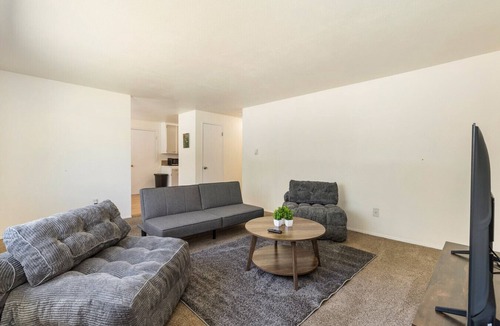 Picnic Point-North Lynnwood House | Family-Friendly 2BR Home in Lynnwood w/Parking