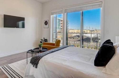 Avondale Apartment | Frontdesk | Relaxing Studio Apt near UAB