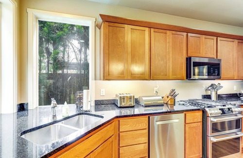 Bothell House | Gateway to Greater Seattle! Spacious, Modern Home