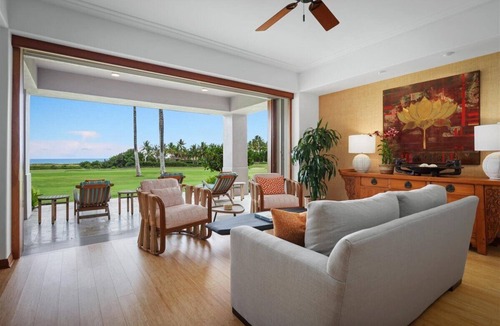 Kaupulehu House | Golf Villa 2102 – Contemporary & Ocean Views | Onsite Staff & Daily Housekeeping