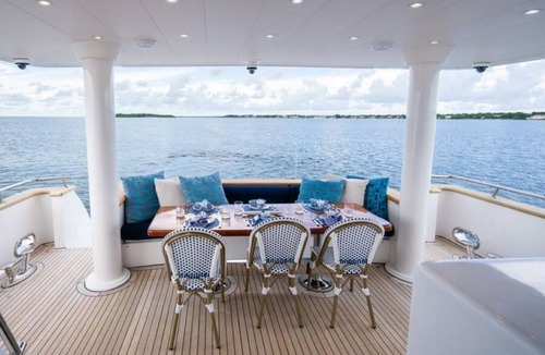 Marina del Rey Boat Rental | Gorgeous 95' Super Yacht - your ultimate getaway in Los Angeles