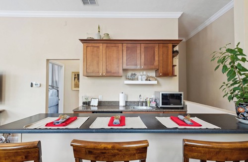 Haile Plantation Apartment | Haile Yeah! 1BR 1BA Guest Suite in Haile Village