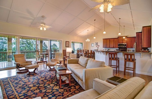 Honokaa House | Hale Luana: Private Home on 2.5 Acres w/Ocean Views, Hot Tub, & 600 sq ft Lanai