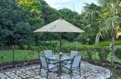 Keaau House | Hale O Makani 3 Bedroom Home by RedAwning