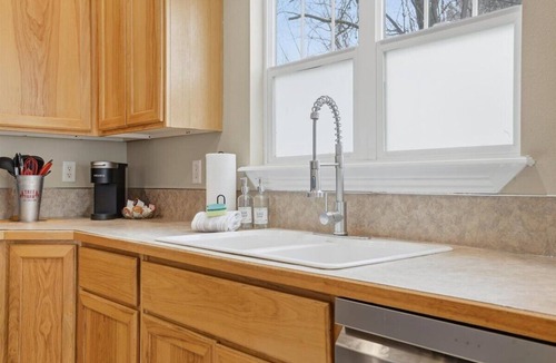 Sunset House | Heart of North End|Parking|300Mbps|Smart TV|W/D