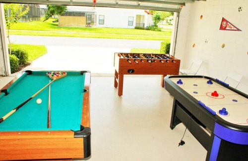 Four Corners Villa | High Grove - 4 Bedrooms Pool & Spa Home with Clubhouse