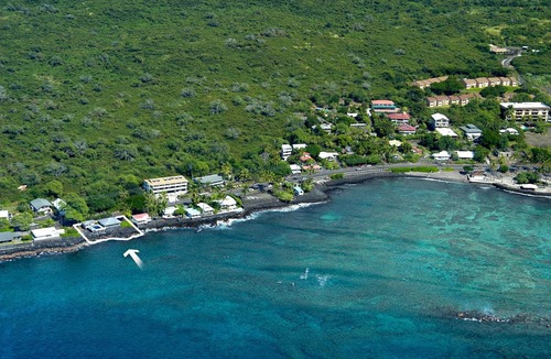 Kahaluu Bay House | House ∙ 2 bedrooms ∙ 4 guests