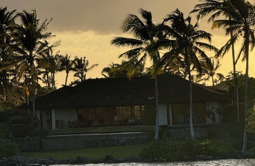 Kaupulehu House | Hualalai 4 bedroom 5 bathroom privacy, central to all Four Seasons amenities