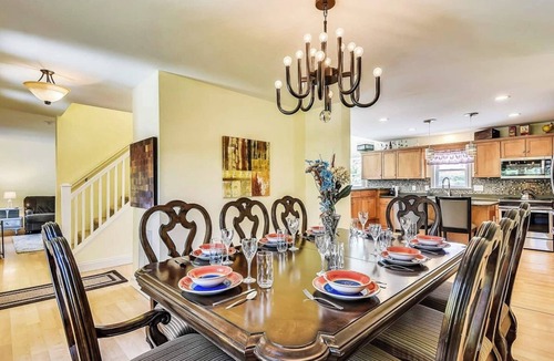 Weaverville House | Huge Home, Close to DT Asheville, Apartment Included, Fire Pit, Lg Deck, Mt View