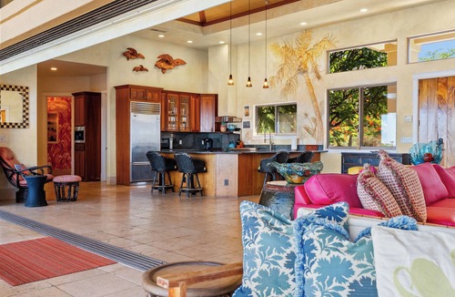 Kamuela House | Hula Hula Ranch - 7 Bedrooms, Pool, Ocean View!