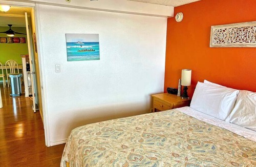 Waikiki Apartment | *Island Colony 1bedroom*Convenient location..!