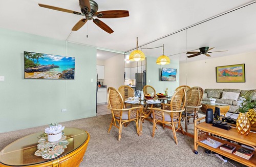 Honokowai Condo | Island style decor with tropical garden view