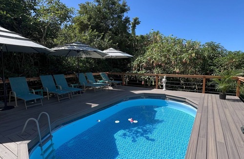 Kealakekua Cabin | Jungle Geodome with private bathroom, deck, and garden.n