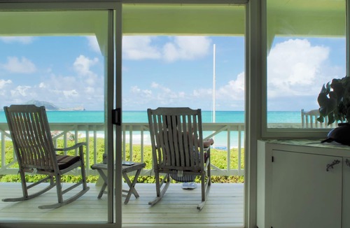 Kailua House | Just 40 Steps to the Most Beautiful White Sand Beach in the World