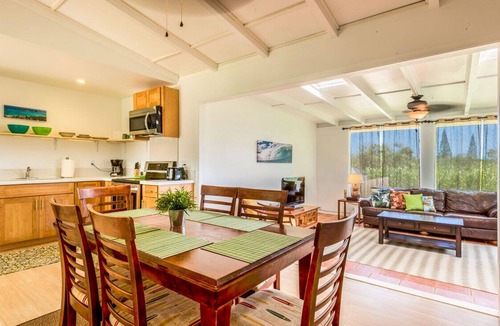 Ka'a'awa House | Kaaawa Home With Mountain View’s - 30 Day Min