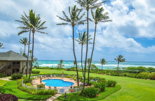 Lihue Condo | Kaha Lani #304: Coconut Coast Pacific Sunrise View 1BR/1½B Top Level View
