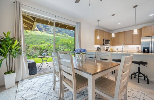 Makaha Valley Apartment | Kalo Homes - Makaha Mountain Hideaway