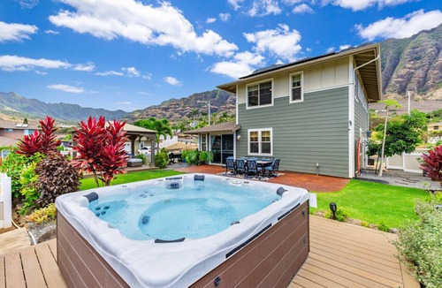 Makaha Valley House | Kalo Homes ~ Tropical Makaha Sanctuary