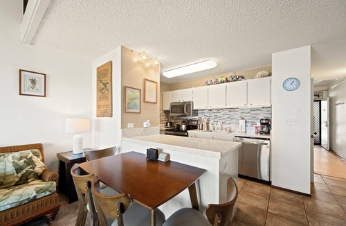 Wailua Condo | Kapaa Shore Resort A308, Oceanfront, Moon Rise and Sunrise views, 3rd floor