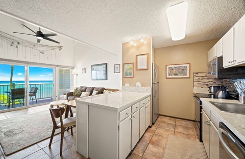 Wailua Condo | Kapaa Shore Resort A308, Oceanfront, Moon Rise and Sunrise views, 3rd floor