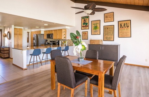 Kahaluu-Keauhou Condo | 🏖️Keauhou Condo Sleeps 4 | Lanai, Golf Views & A/C