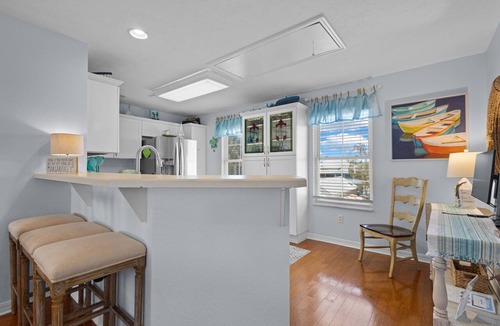 Cedar Key House | Key Lime Downtown Gulf View w/Golf Cart Included for 2026 ONLY!
